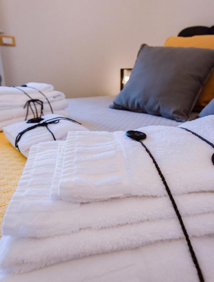 Dimora Cavour Bed & Breakfast อามันเตีย ภายนอก รูปภาพ